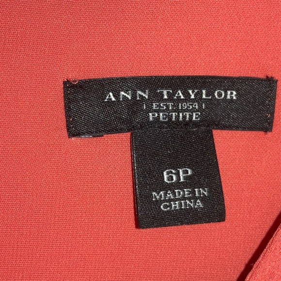 Ann Taylor halter neckline top sz 6P sleeveless back zip banded waist - Picture 4 of 6